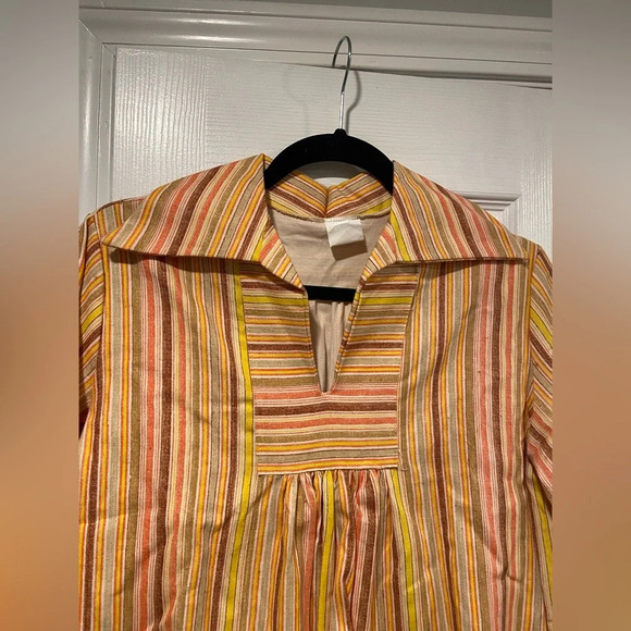 VTG 70s AJ Uppers Pointed Collar 3/4 Sleeve Yellow Striped V Neck Top Size L - Picture 2 of 10